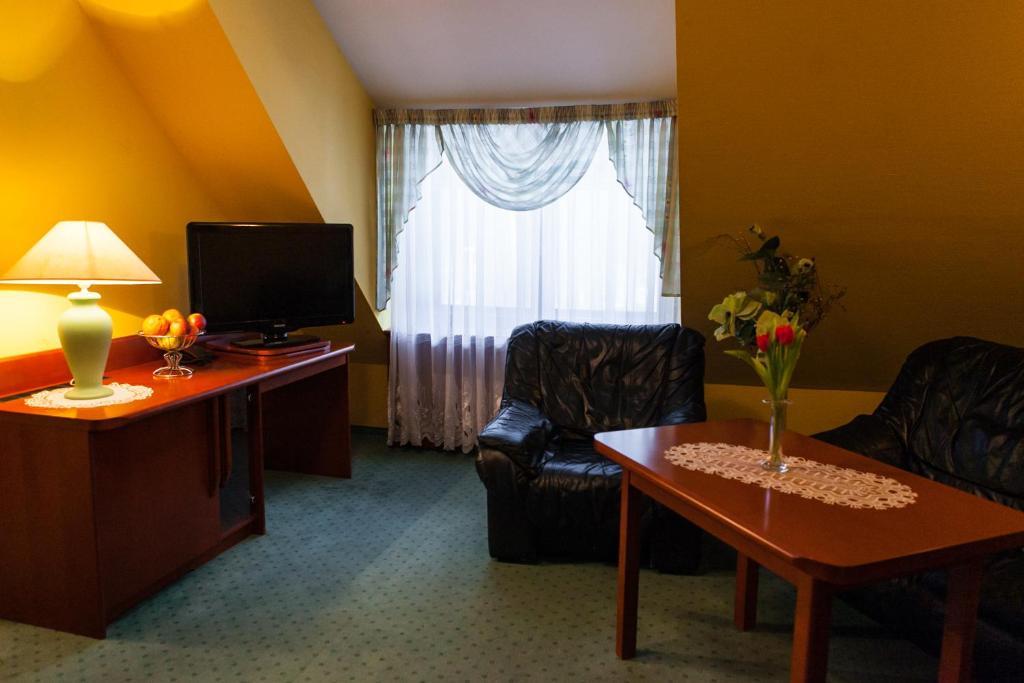 Hotel Rebajlo Piła Cameră foto