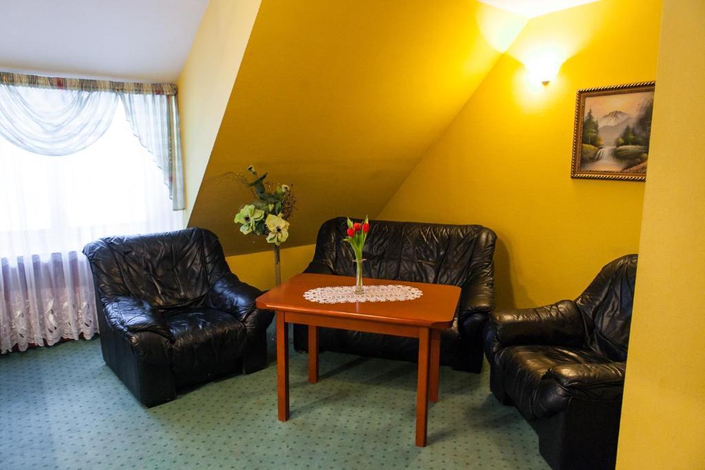 Hotel Rebajlo Piła Cameră foto
