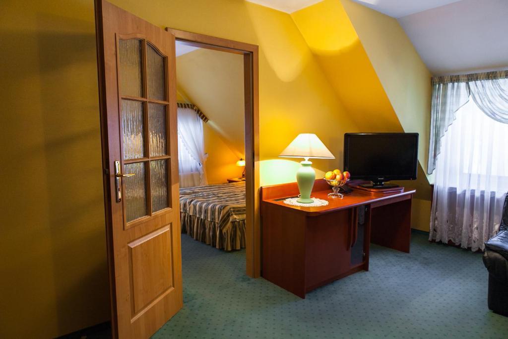 Hotel Rebajlo Piła Cameră foto