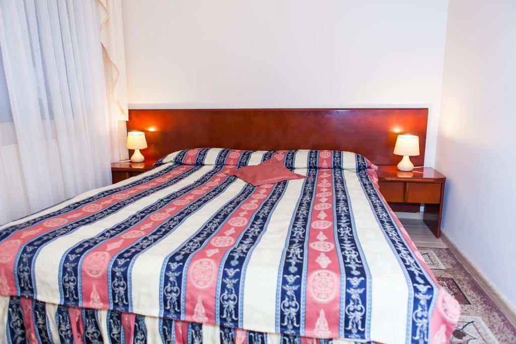 Hotel Rebajlo Piła Cameră foto