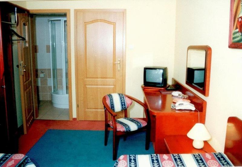 Hotel Rebajlo Piła Cameră foto